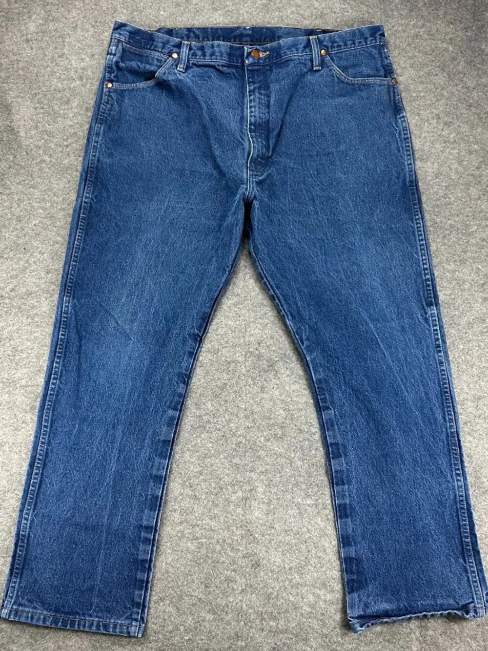 Wrangler 13MWZ Jeans Mens 39x29 Blue Denim Cowboy Cut Classic High Rise Western